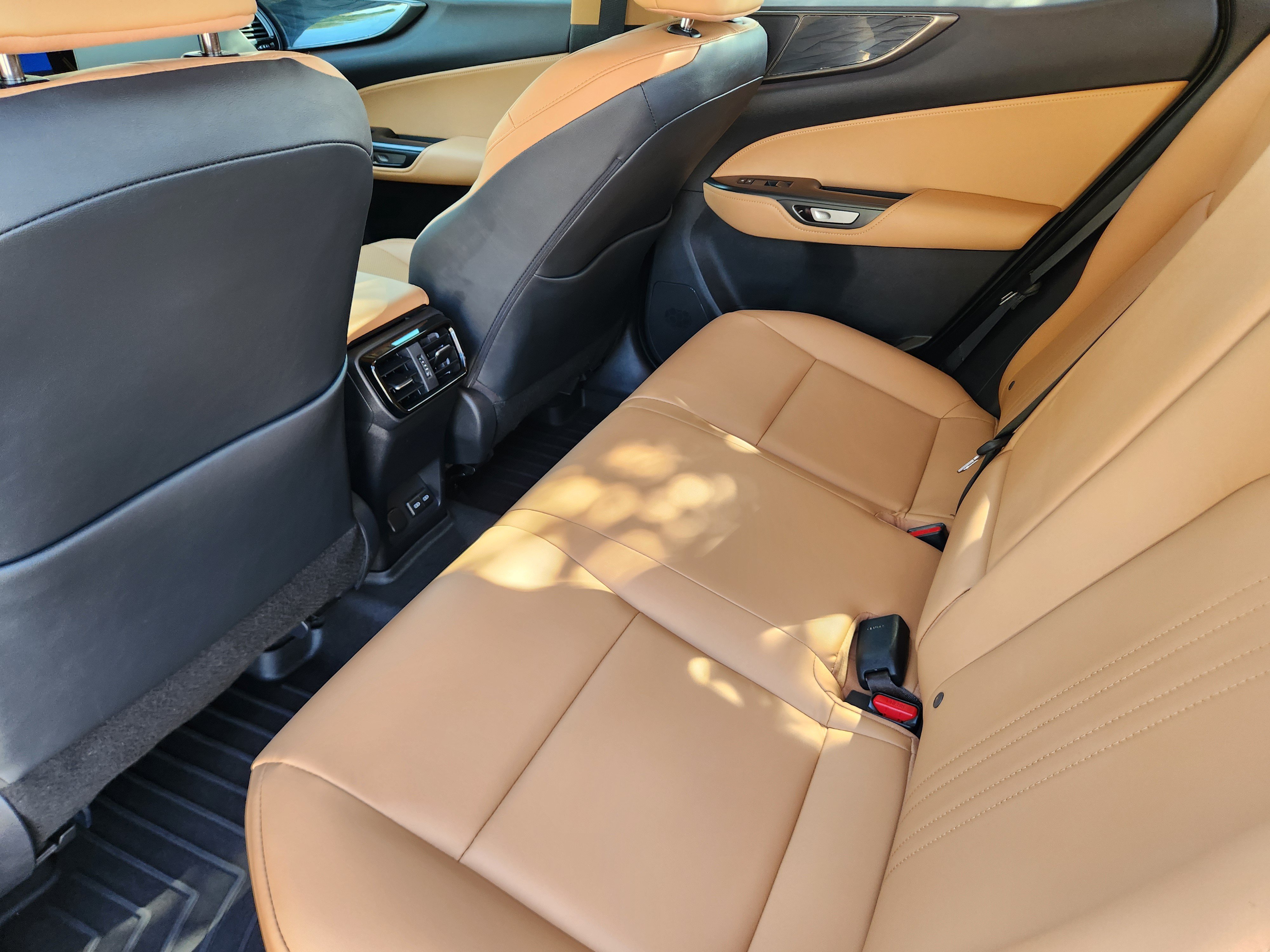Certified 2025 Lexus NX 350 AWD w/ Cold Area Package image 30