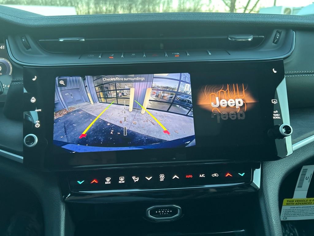 New 2026 Jeep Grand Cherokee Altitude image 22
