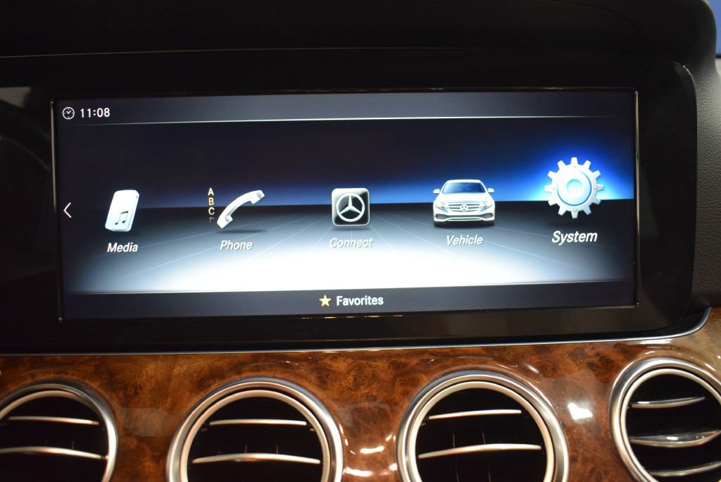 Used 2018 Mercedes-Benz E 300 w/ Premium 1 Package image 25