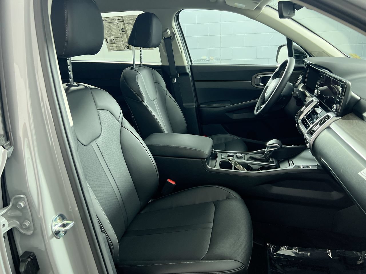 Used 2022 Kia Sorento EX w/ Panoramic Sunroof Package FWD image 30