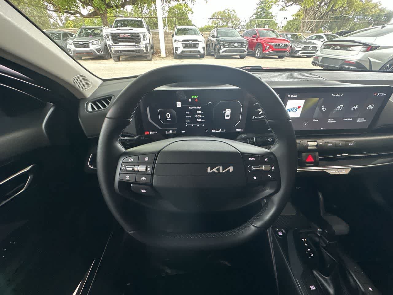Used 2025 Kia K4 EX FWD image 15