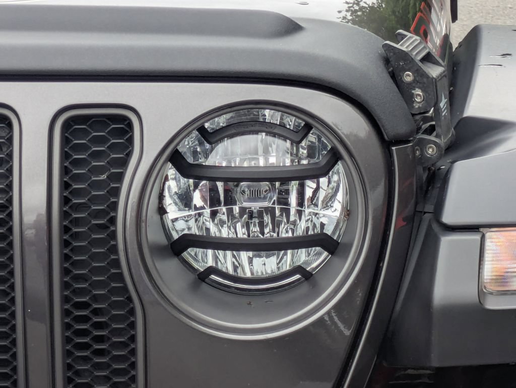 Used 2021 Jeep Wrangler Unlimited Rubicon AWD/4WD image 10