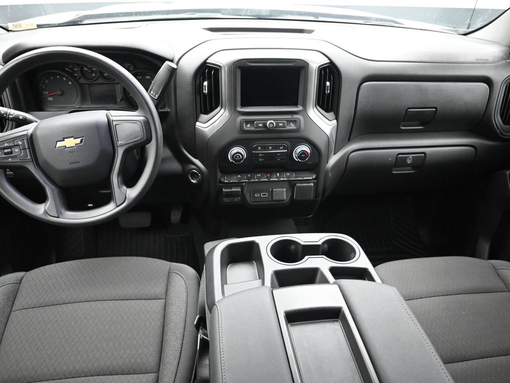 Used 2026 Chevrolet Silverado 1500 Custom w/ Turbomax Blackout Package RWD image 14