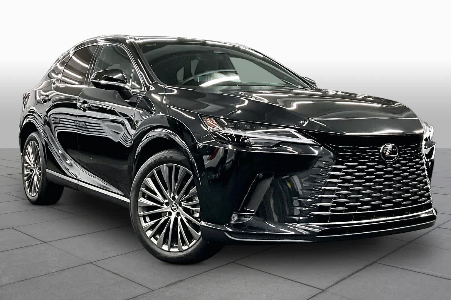 Used 2024 Lexus RX 350 w/ Convenience Package AWD/4WD image 3