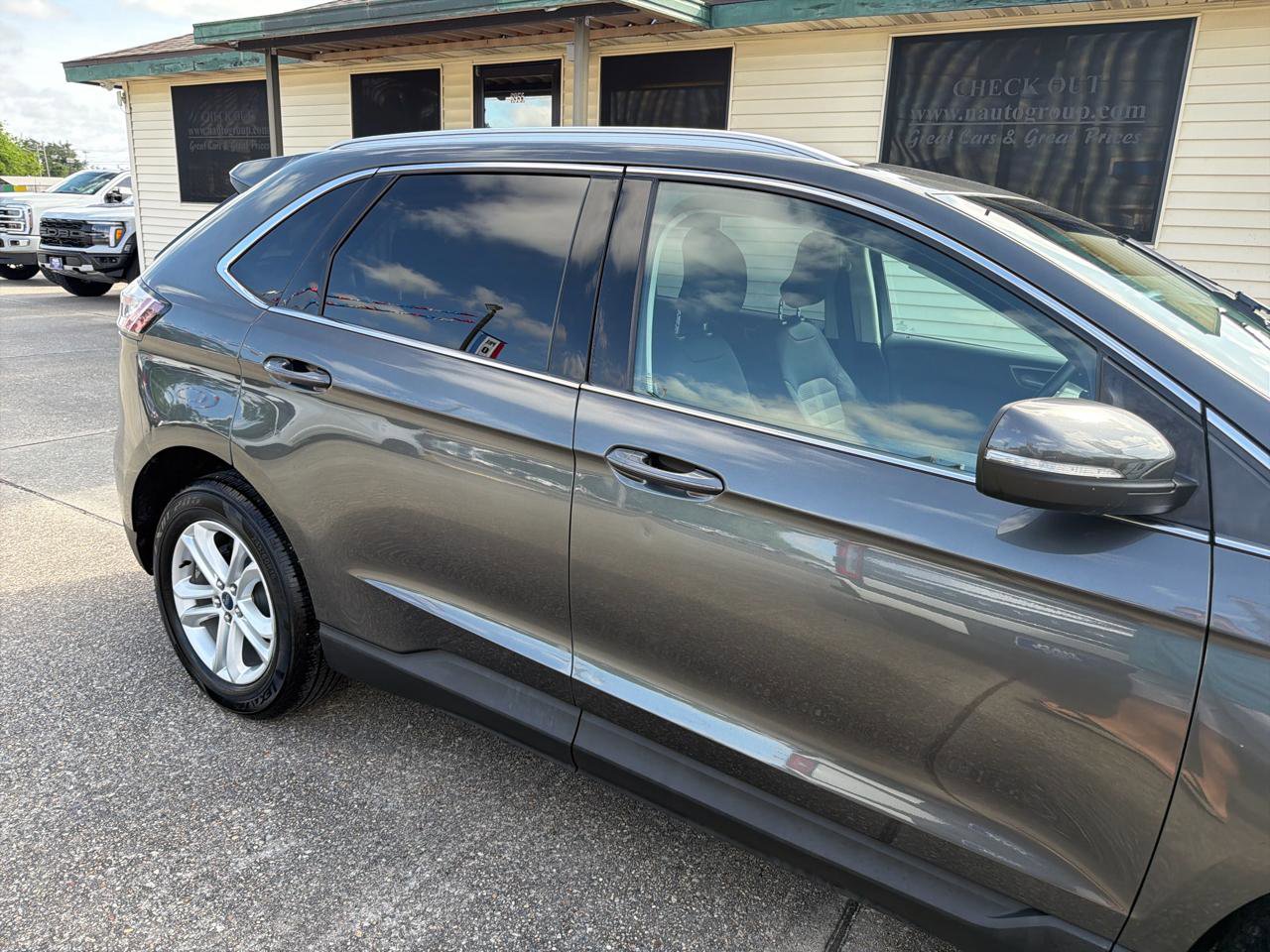 Used 2019 Ford Edge SEL FWD image 8