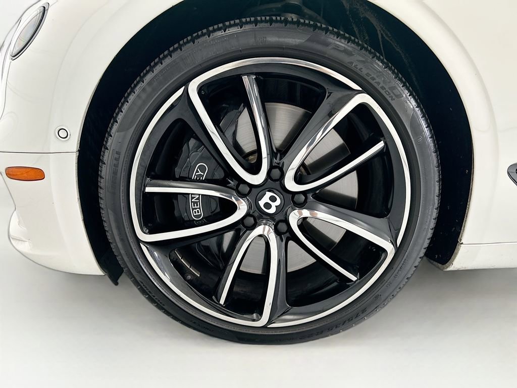 Used 2022 Bentley Continental GT AWD/4WD image 34