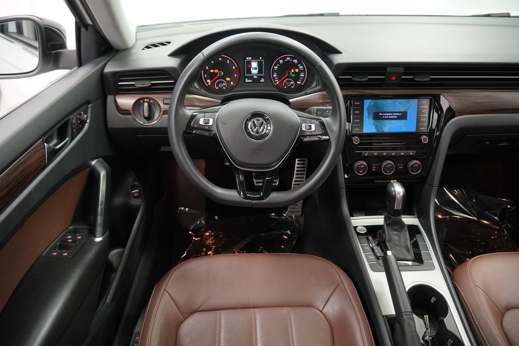 Used 2022 Volkswagen Passat 2.0T FWD image 24