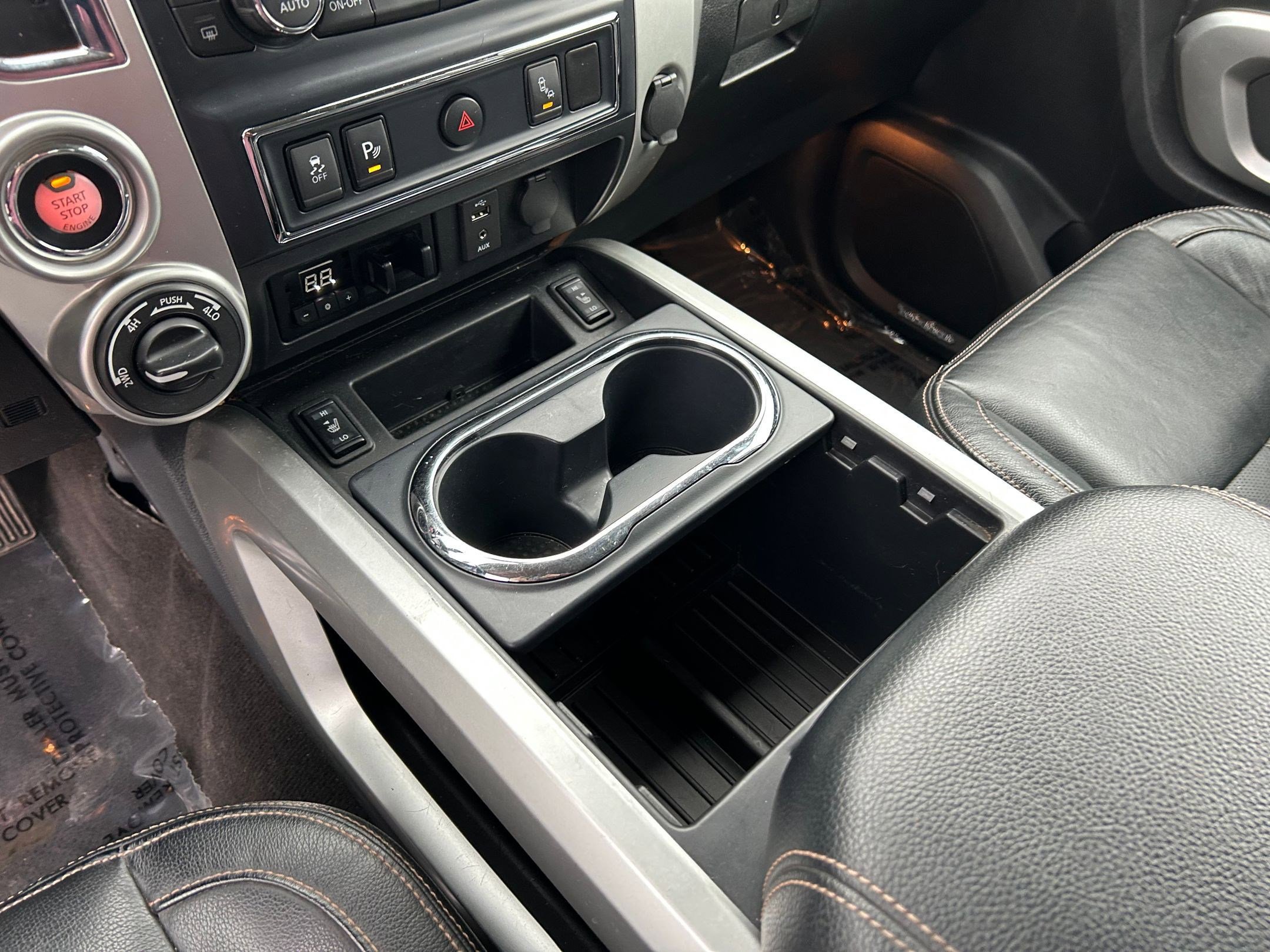 Used 2017 Nissan Titan SL image 17