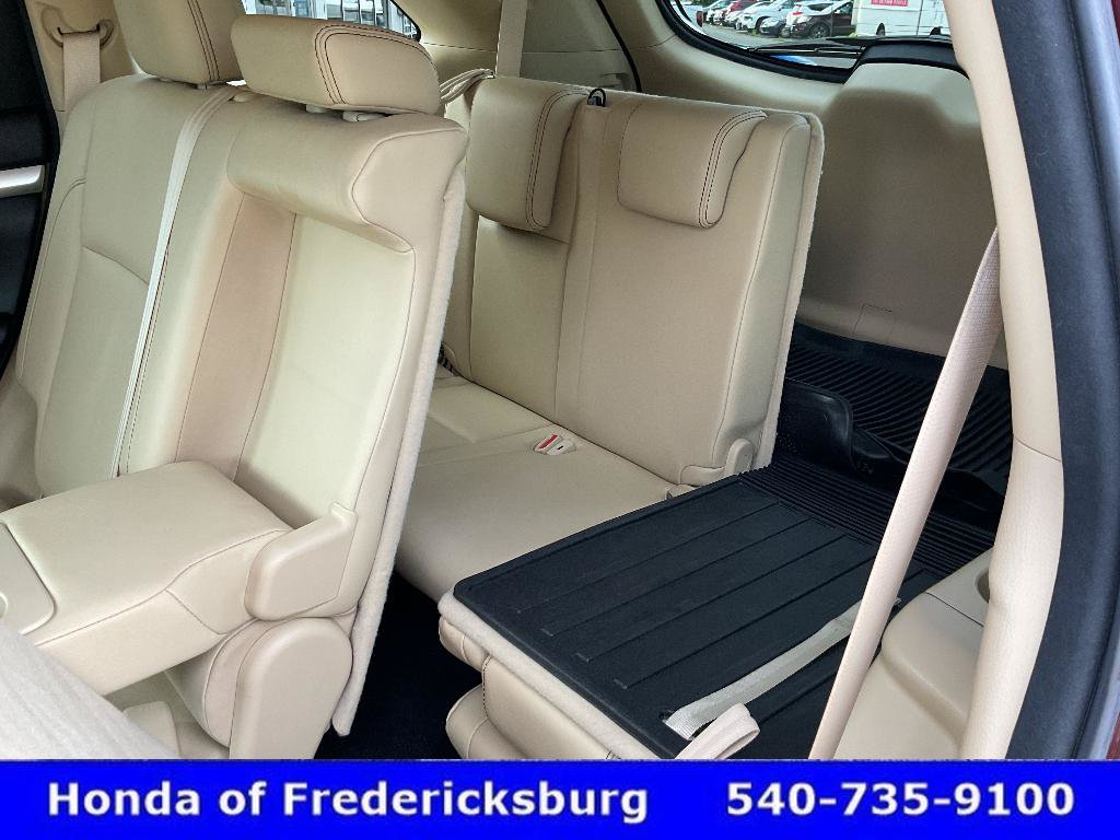 Used 2017 Toyota Highlander XLE AWD/4WD image 30