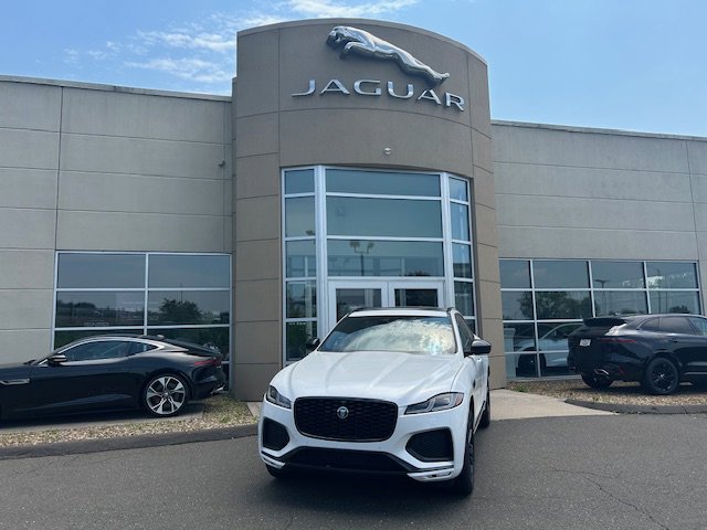 Used 2026 Jaguar F-PACE R-Dynamic S image 1