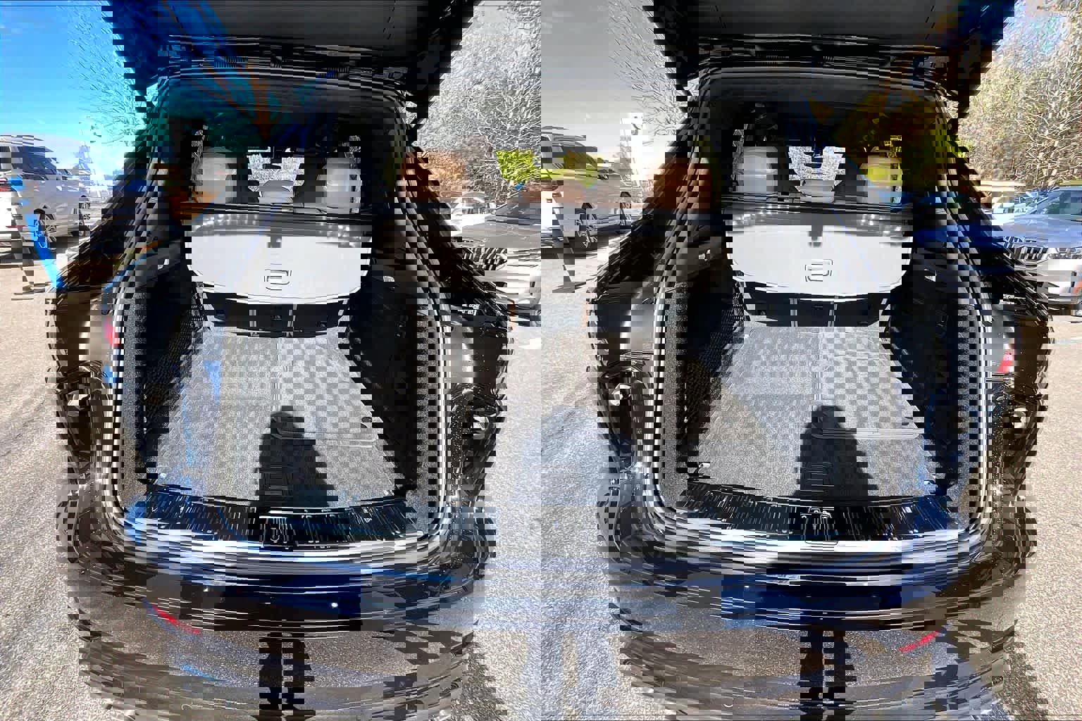 Used 2020 Porsche Cayenne Turbo image 23