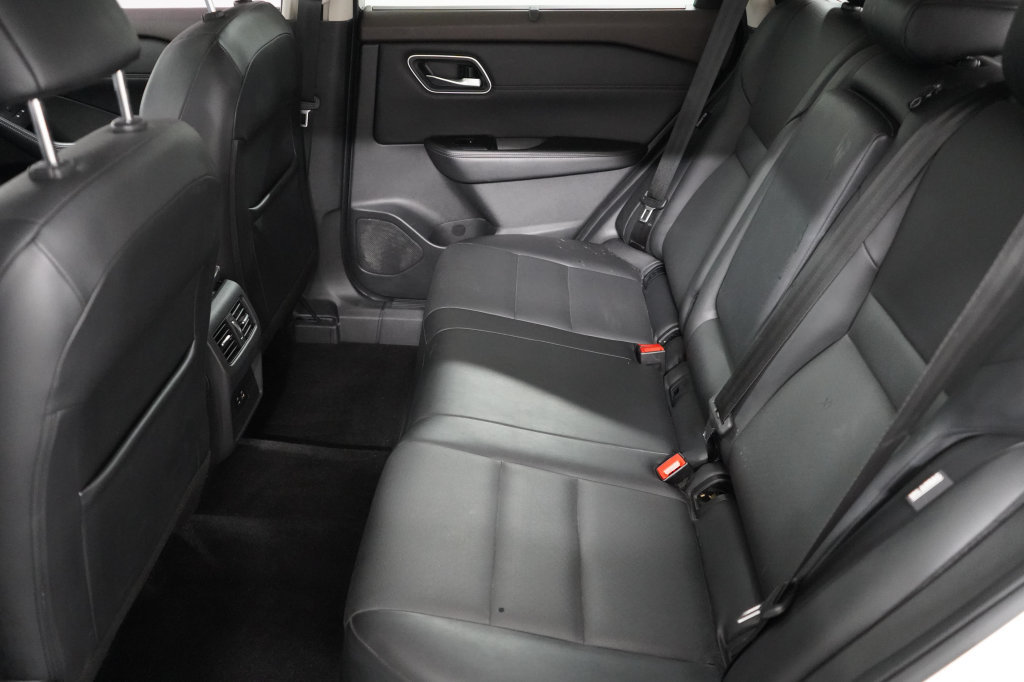 Used 2021 Nissan Rogue SV w/ Premium Package AWD/4WD image 19
