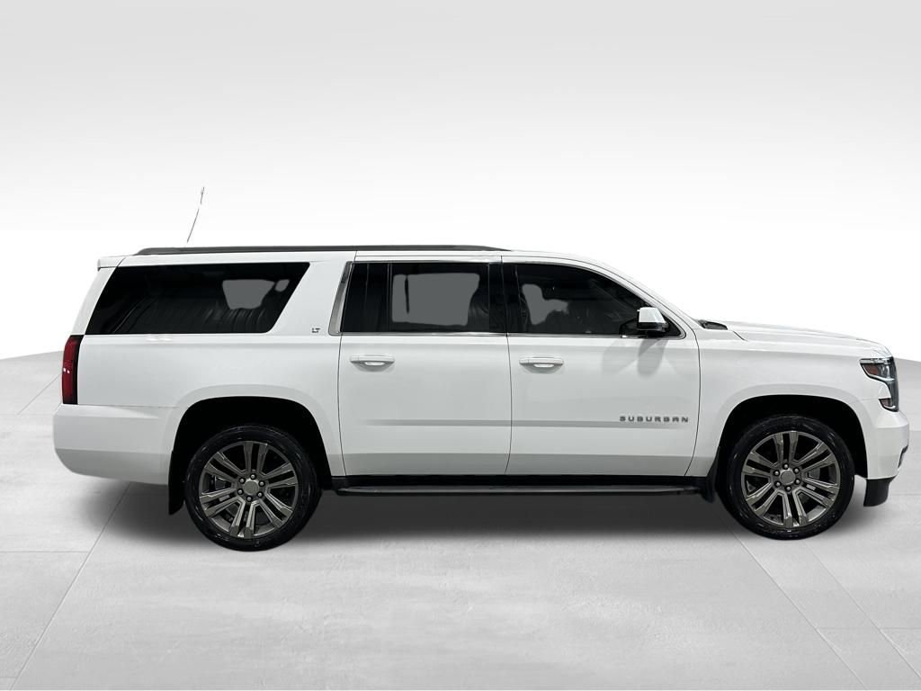 Used 2018 Chevrolet Suburban LT AWD/4WD image 9