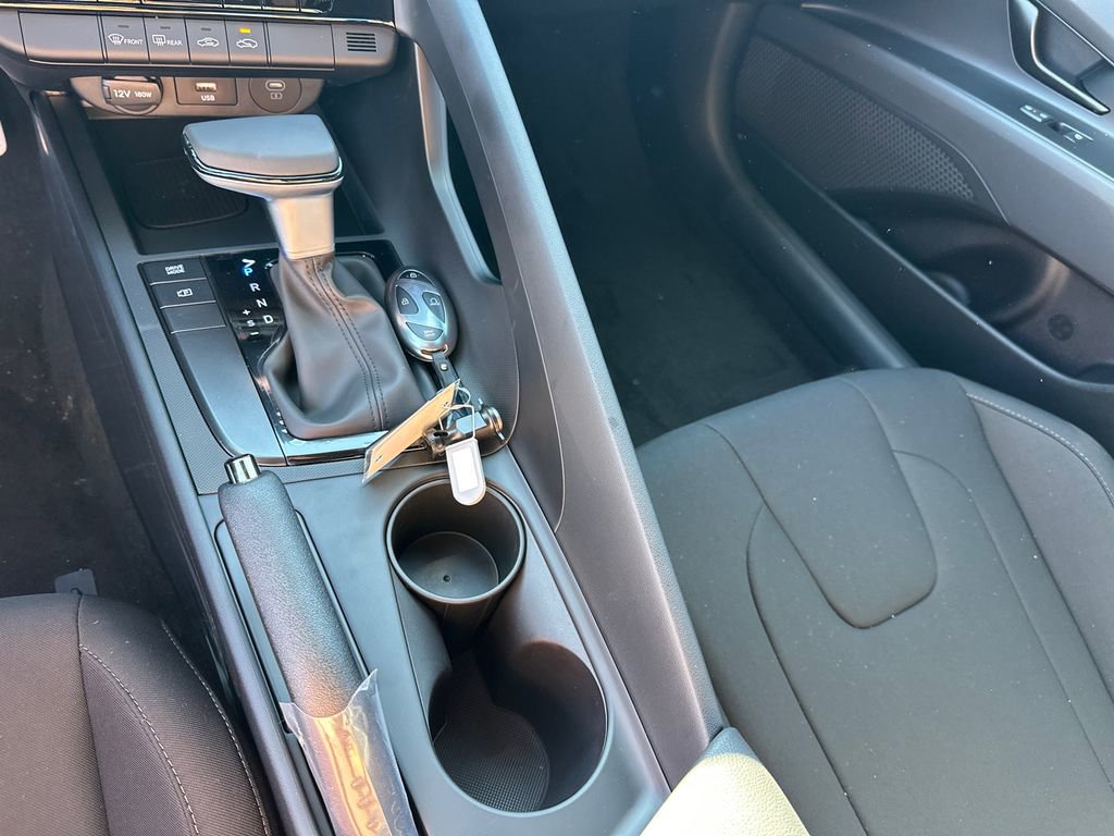 New 2026 Hyundai Elantra Sport image 32
