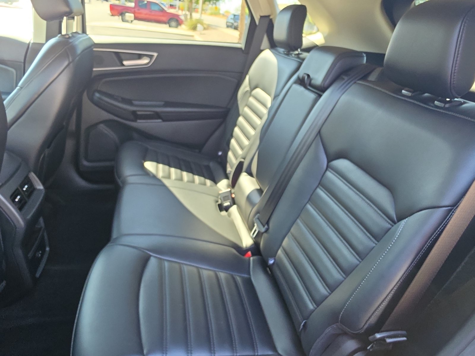 Used 2022 Ford Edge SEL AWD/4WD image 25