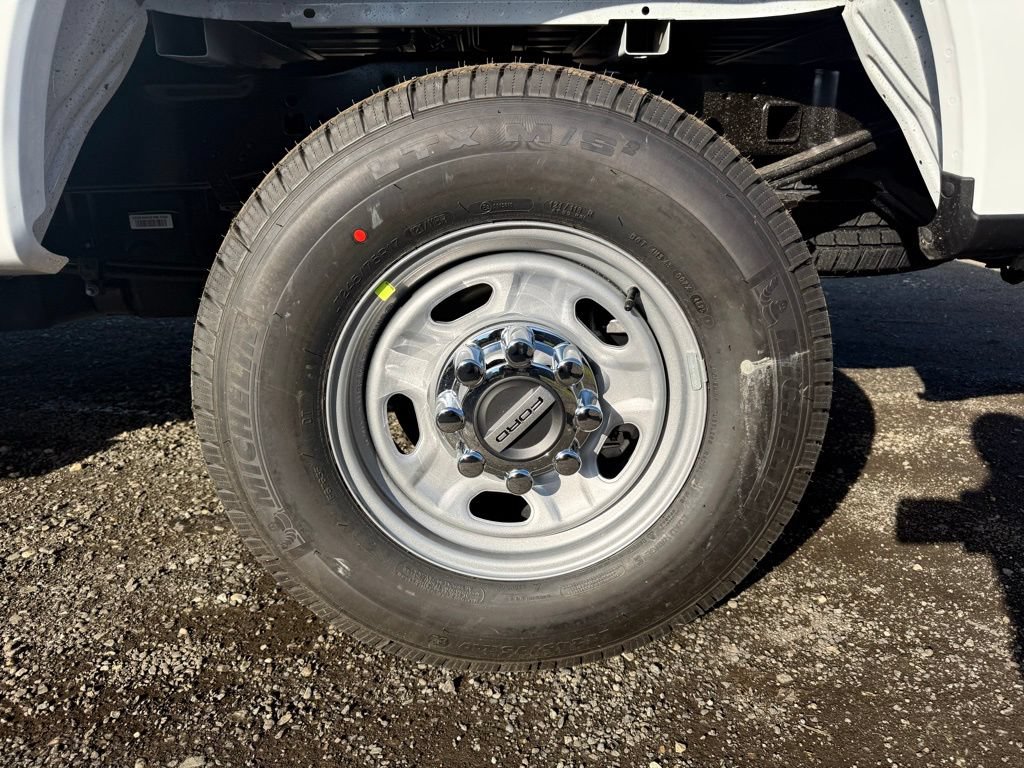 New 2026 Ford F250 XL w/ XL Chrome Package AWD/4WD image 10