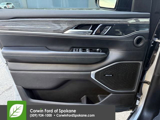 Used 2022 Jeep Wagoneer Series III w/ Flexible Seating Group image 22