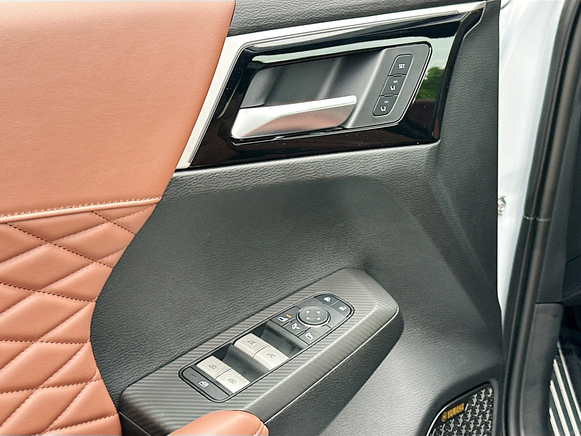 New 2025 Mitsubishi Outlander SEL image 13