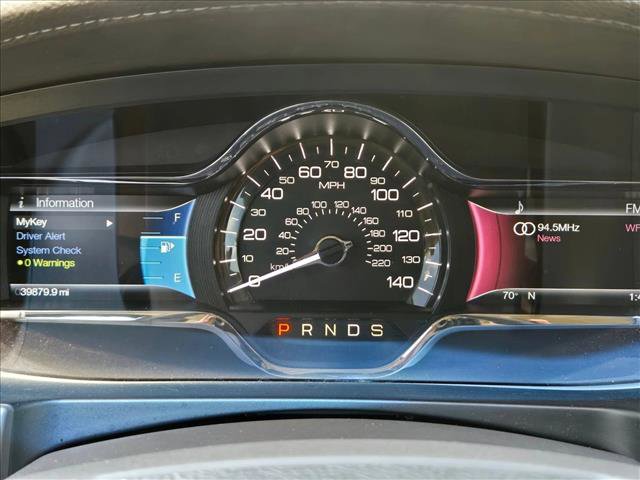 Used 2013 Lincoln MKS image 11