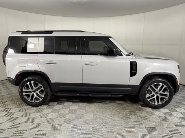 New 2026 Land Rover Defender 110 S AWD/4WD image 13