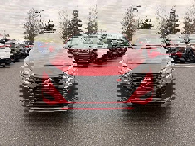 New 2025 Nissan Versa SR w/ Trunk Package image 3