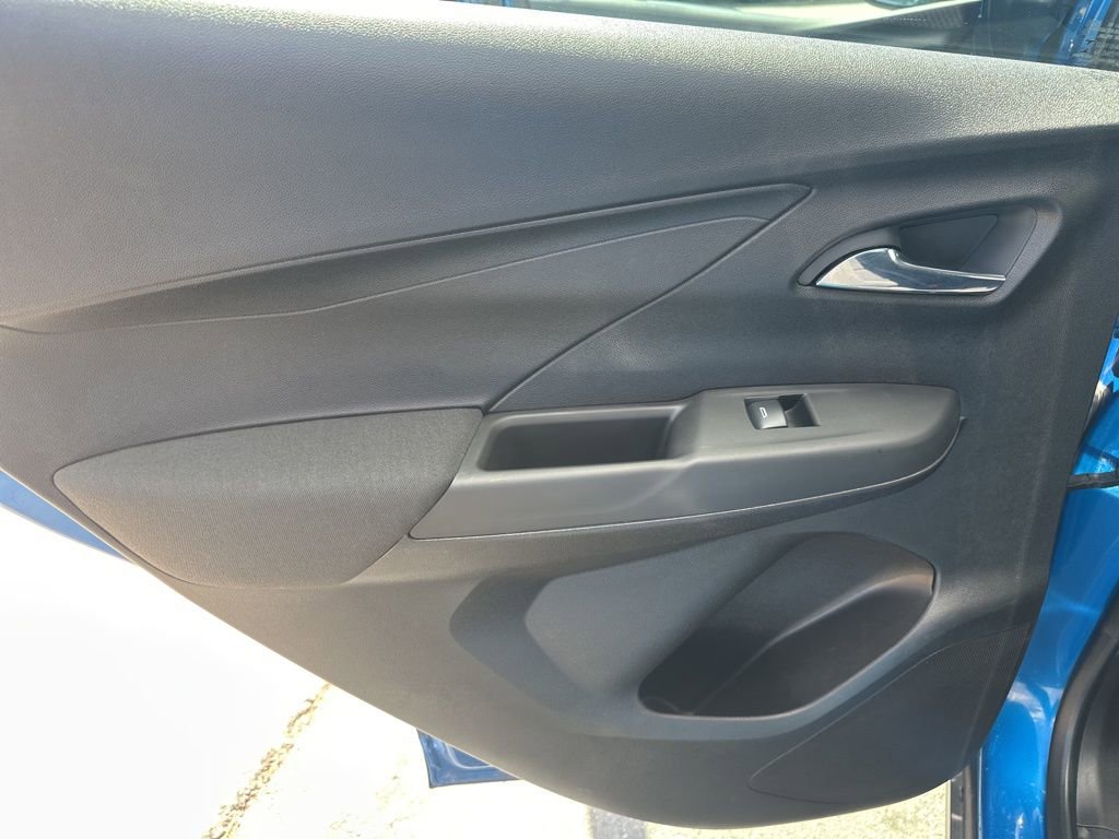 Used 2022 Chevrolet Bolt LT FWD image 22