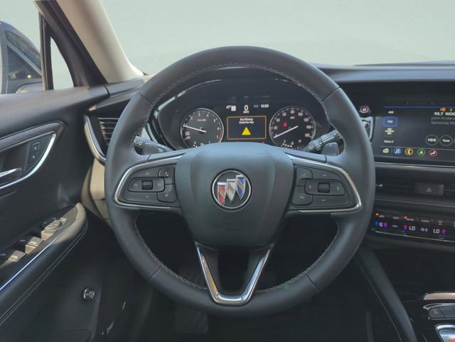 Used 2023 Buick Envision Avenir image 27