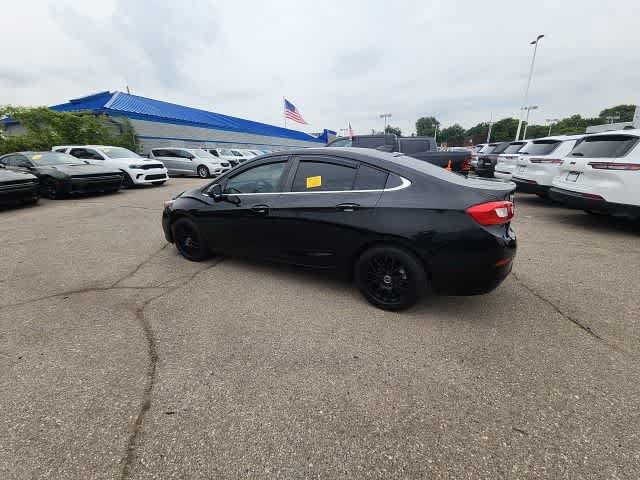 Used 2017 Chevrolet Cruze LT w/ Convenience Package FWD image 23