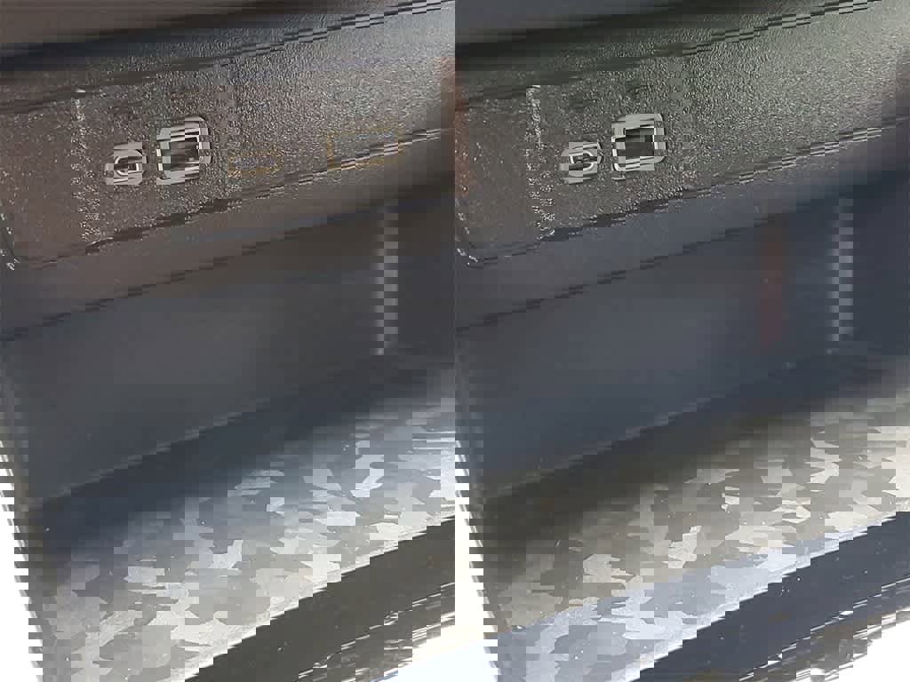 Used 2023 Chevrolet Colorado Trail Boss w/ Technology Package image 30