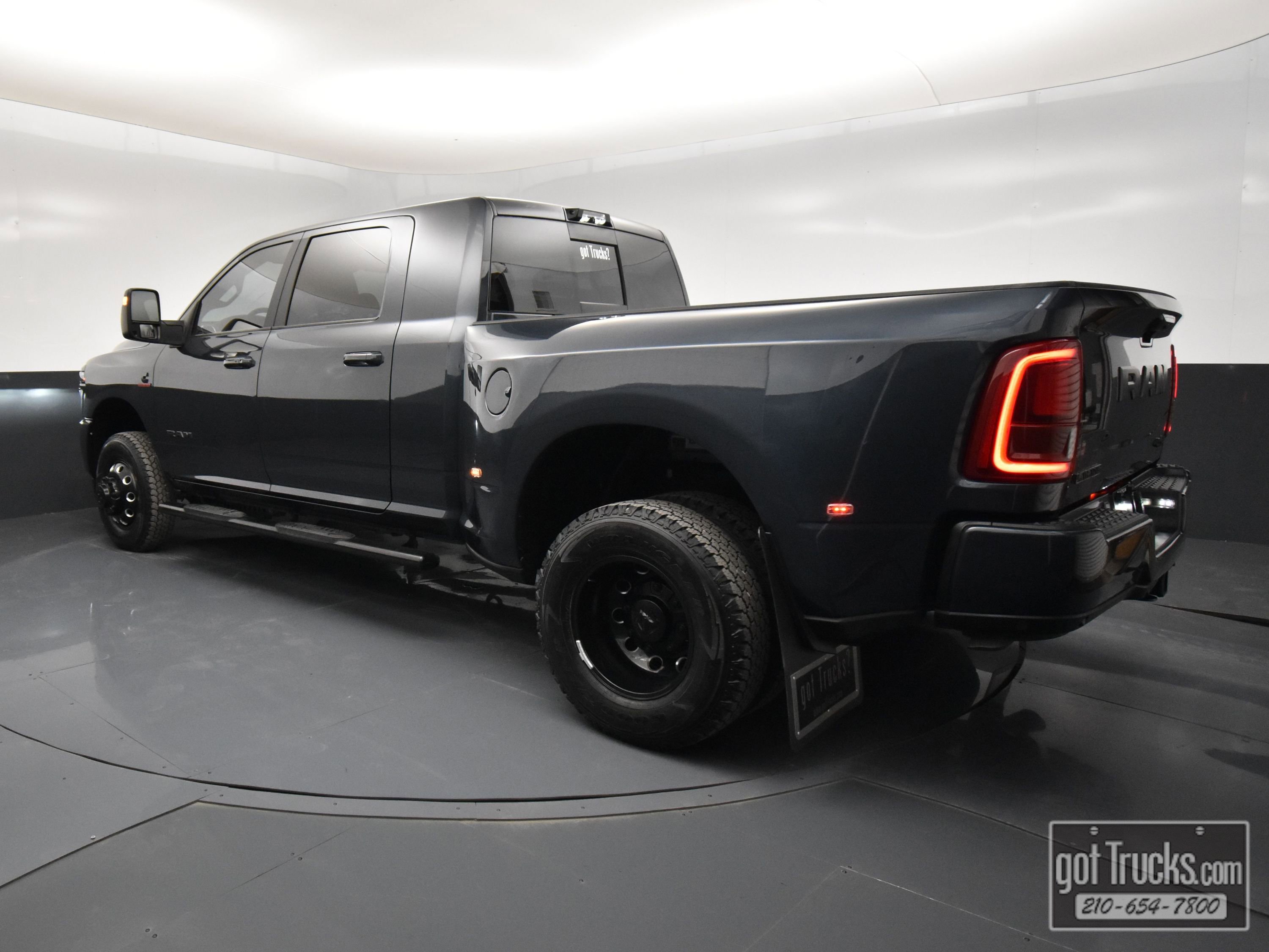 Used 2025 RAM 3500 Laramie w/ Night Edition image 5