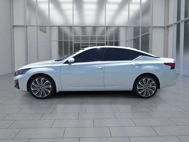 Certified 2025 Nissan Altima 2.5 SL AWD/4WD image 5
