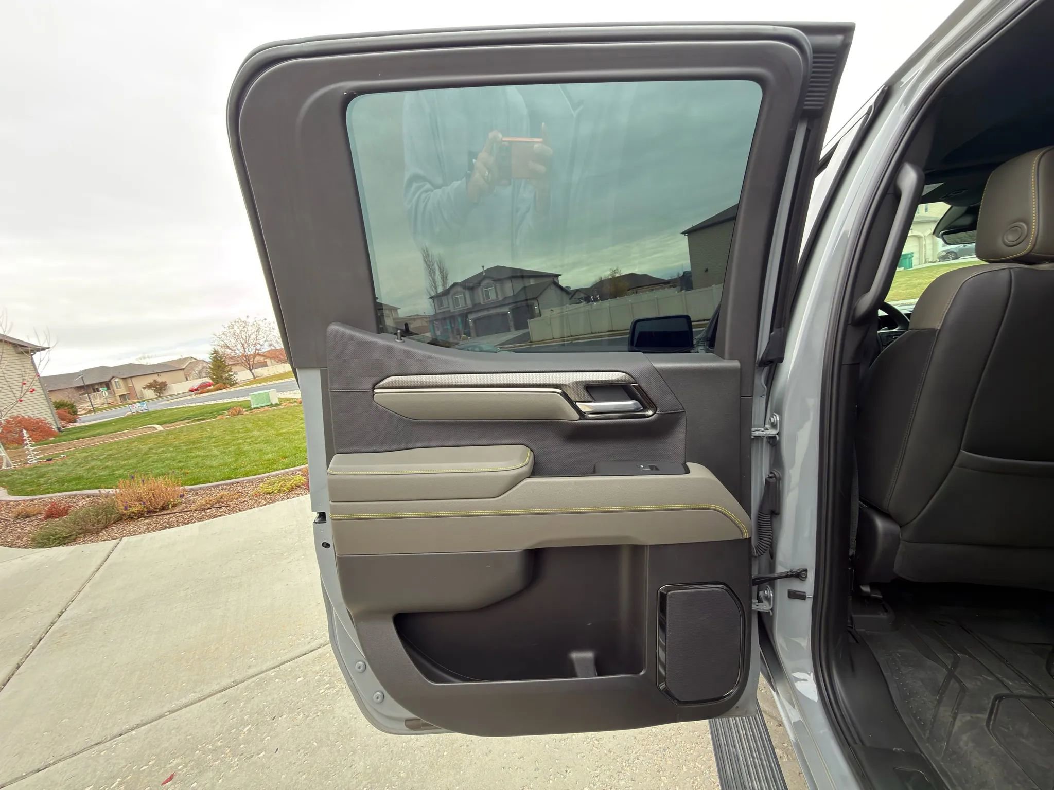 Used 2025 Chevrolet Silverado 1500 ZR2 w/ Technology Package image 26