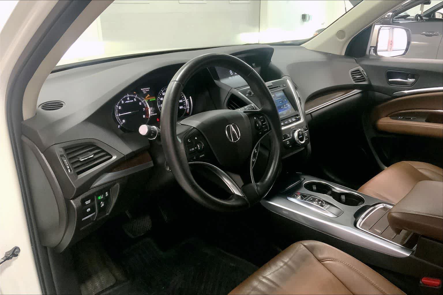 Used 2017 Acura MDX SH-AWD w/ Technology Package image 2