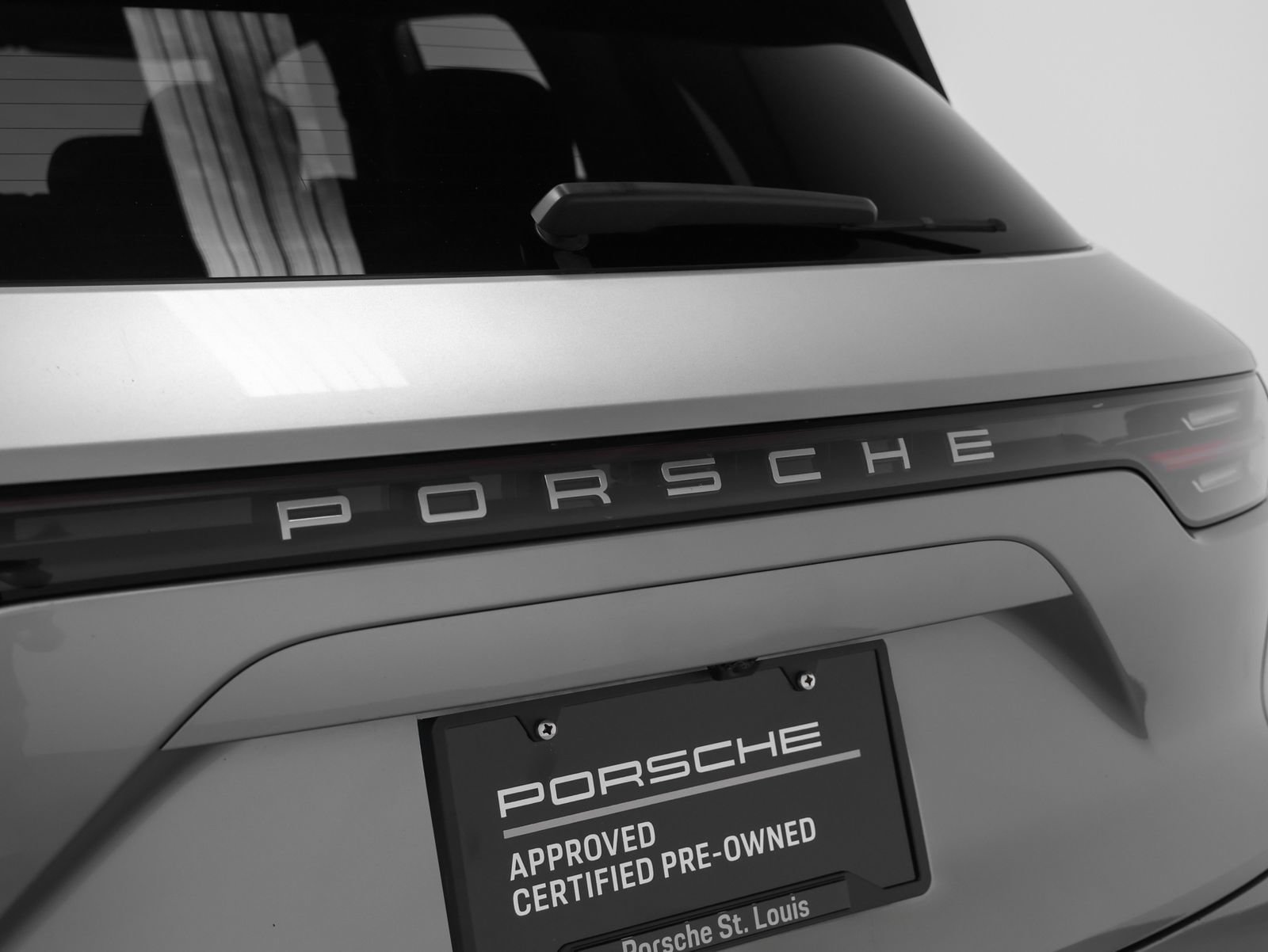 Certified 2021 Porsche Cayenne AWD/4WD image 17
