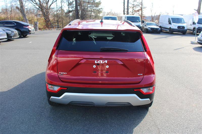 Used 2023 Kia Niro EX image 7