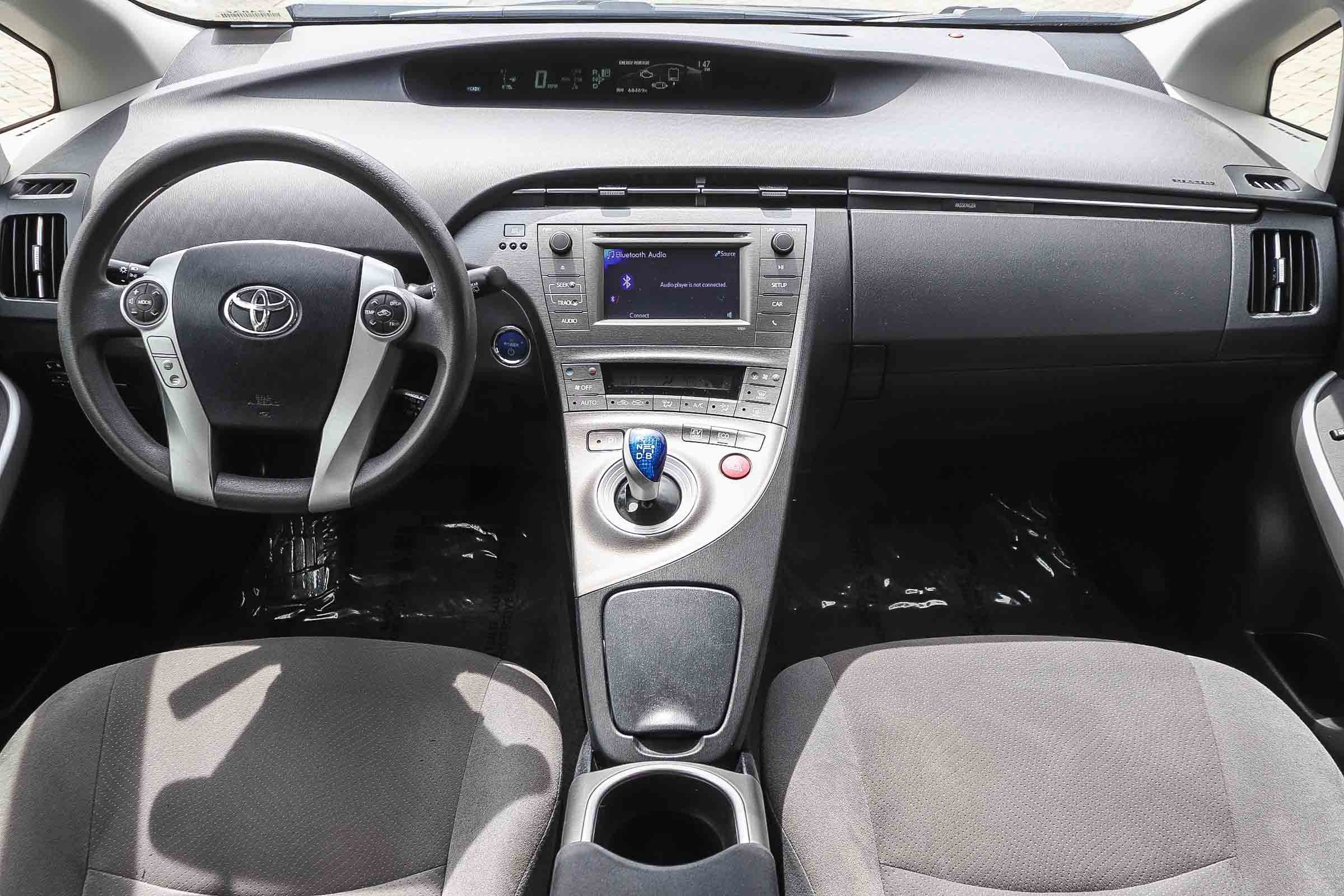 Used 2013 Toyota Prius Two image 15