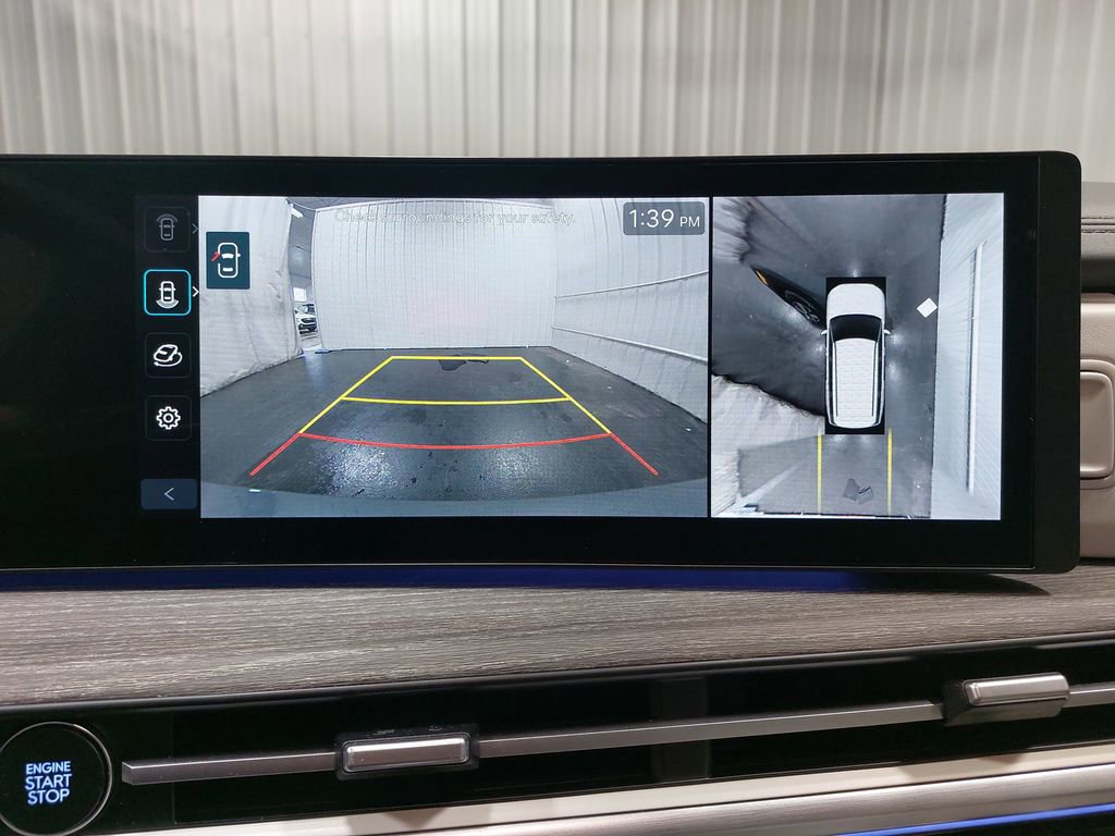 Used 2025 Hyundai Santa Fe Limited image 27