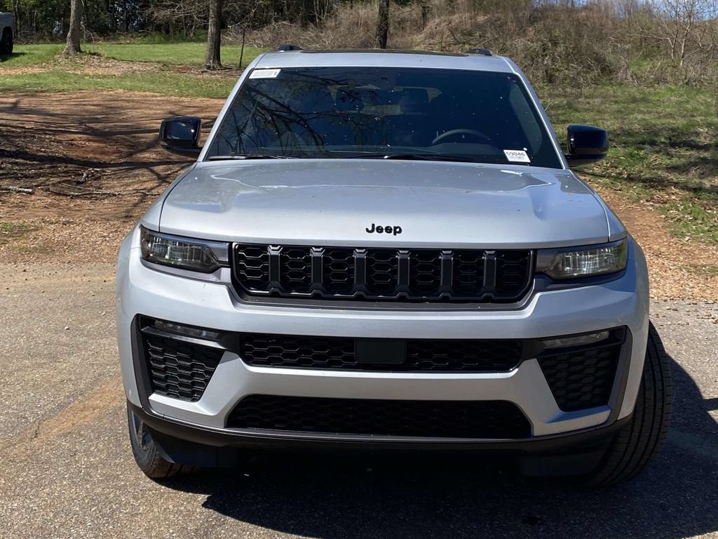 New 2026 Jeep Grand Cherokee L Limited w/ Limited Altitude Package RWD image 2