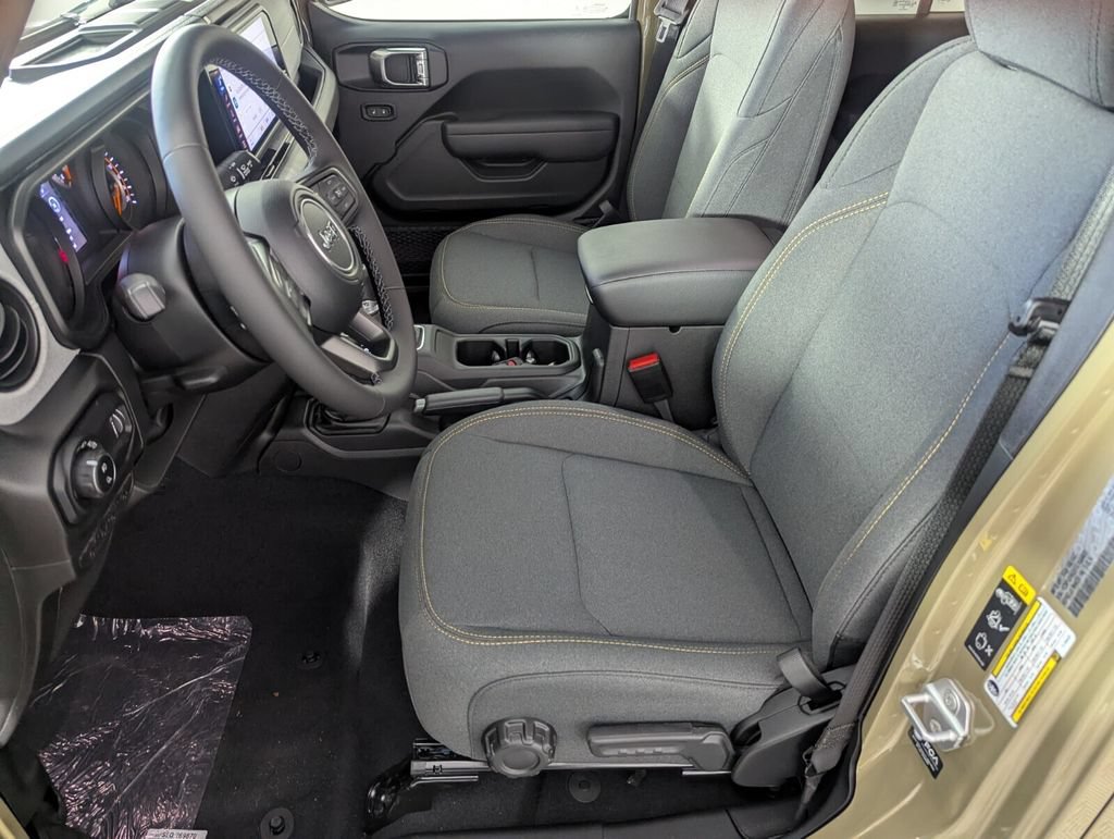 New 2026 Jeep Gladiator Sport AWD/4WD image 10
