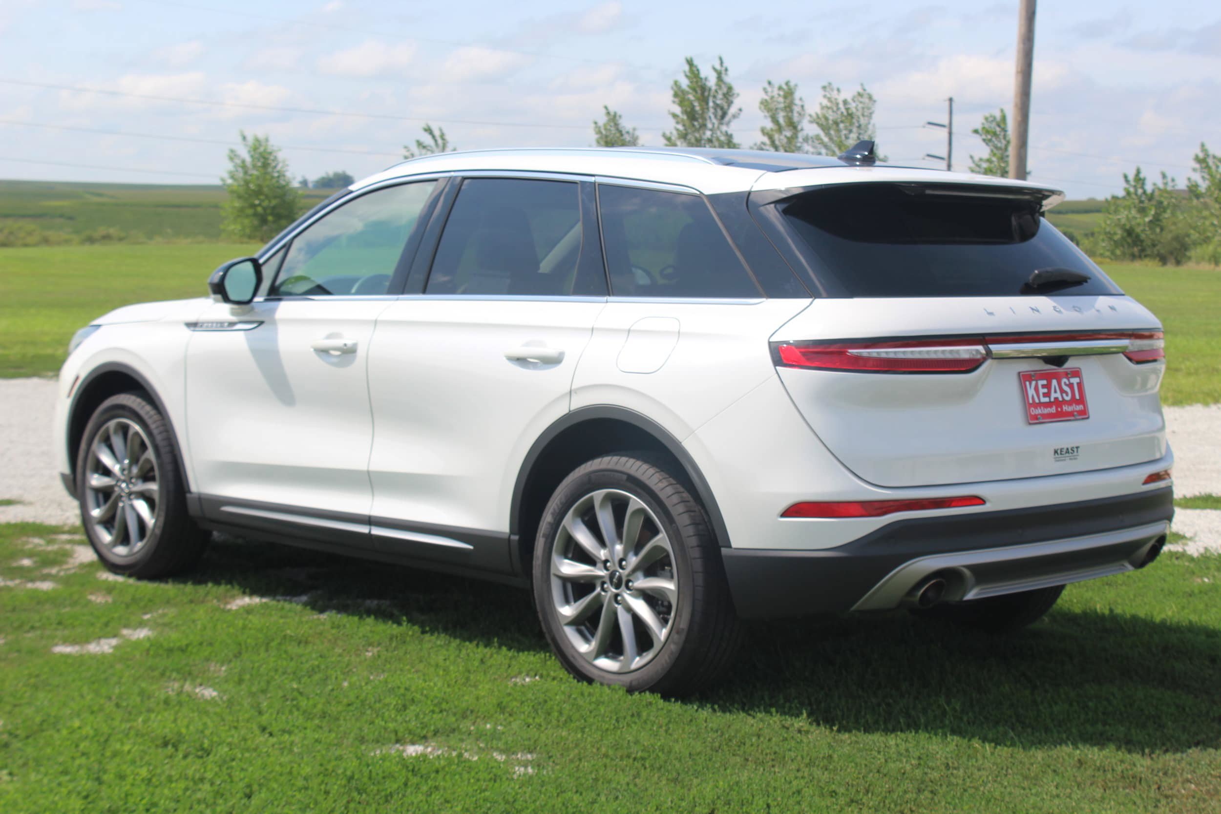 Used 2022 Lincoln Corsair AWD w/ Premium Package image 7