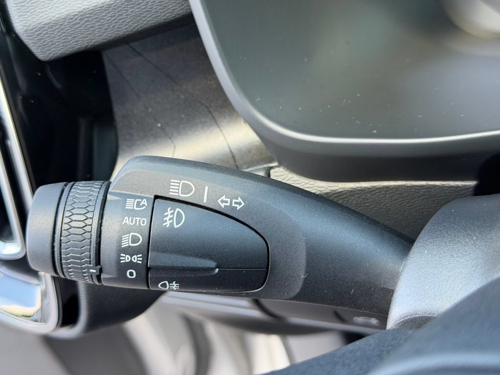 Certified 2023 Volvo C40 P8 Recharge Ultimate AWD/4WD image 38