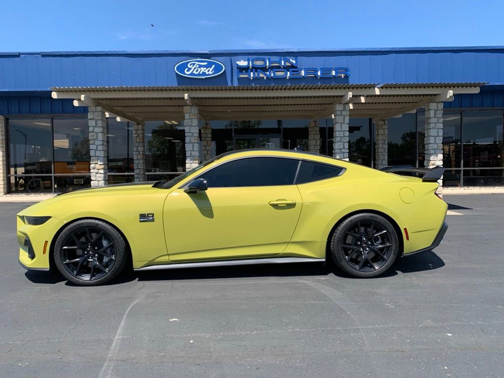 Used 2025 Ford Mustang GT Premium RWD image 7