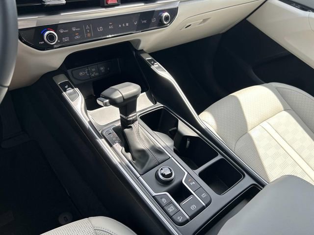 Used 2025 Kia Sorento S w/ Panoramic Sunroof Package FWD image 28