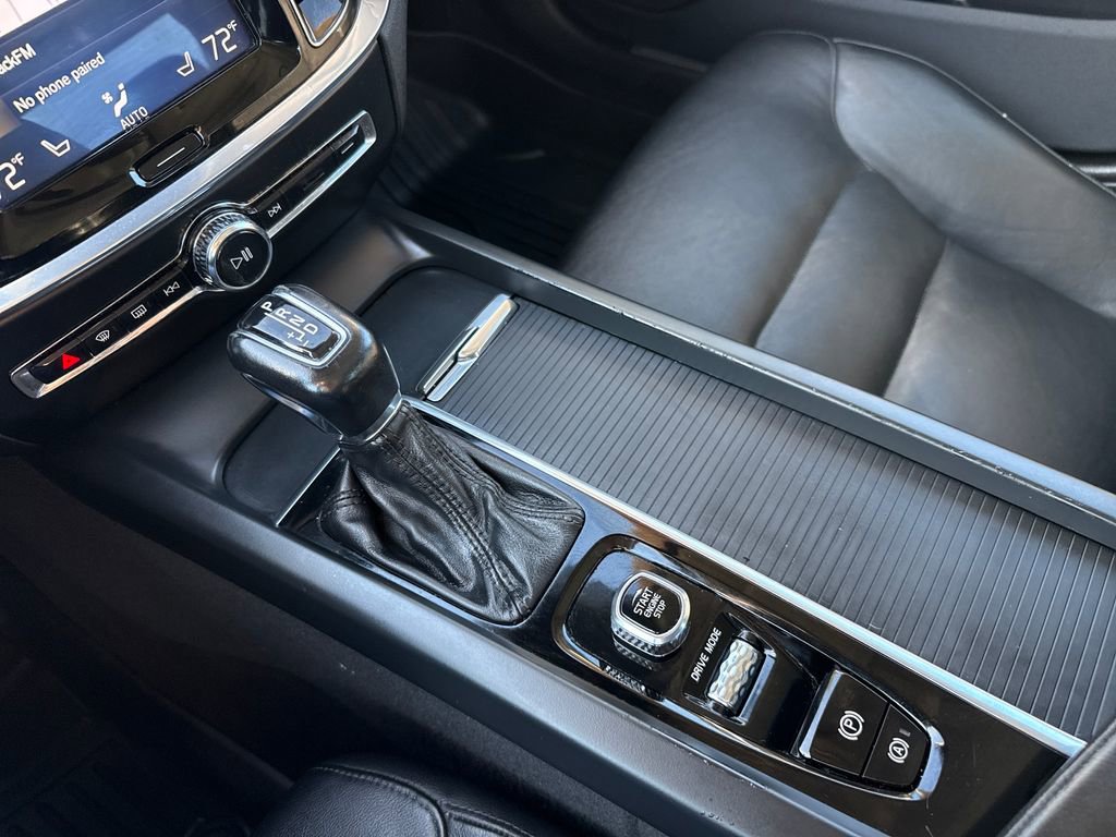 Used 2020 Volvo S60 T6 Momentum image 22