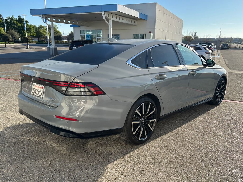 Used 2025 Honda Accord Touring image 5