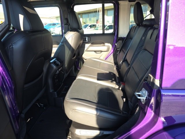 Used 2023 Jeep Wrangler Unlimited Sahara w/ Cold Weather Group image 33