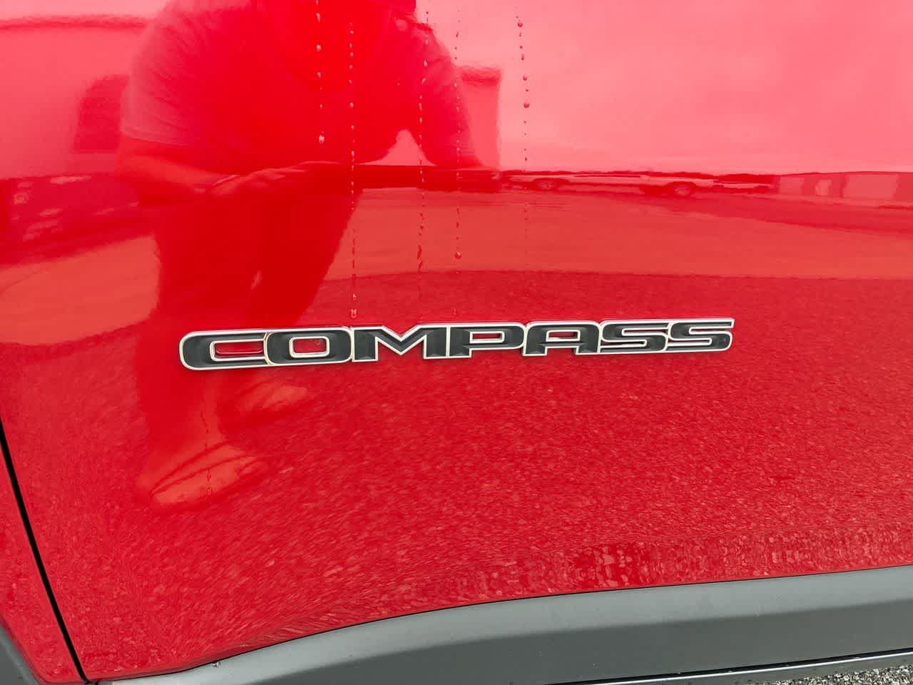 Used 2025 Jeep Compass Limited AWD/4WD image 29