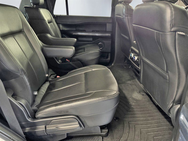 Used 2021 Ford Expedition XLT image 27