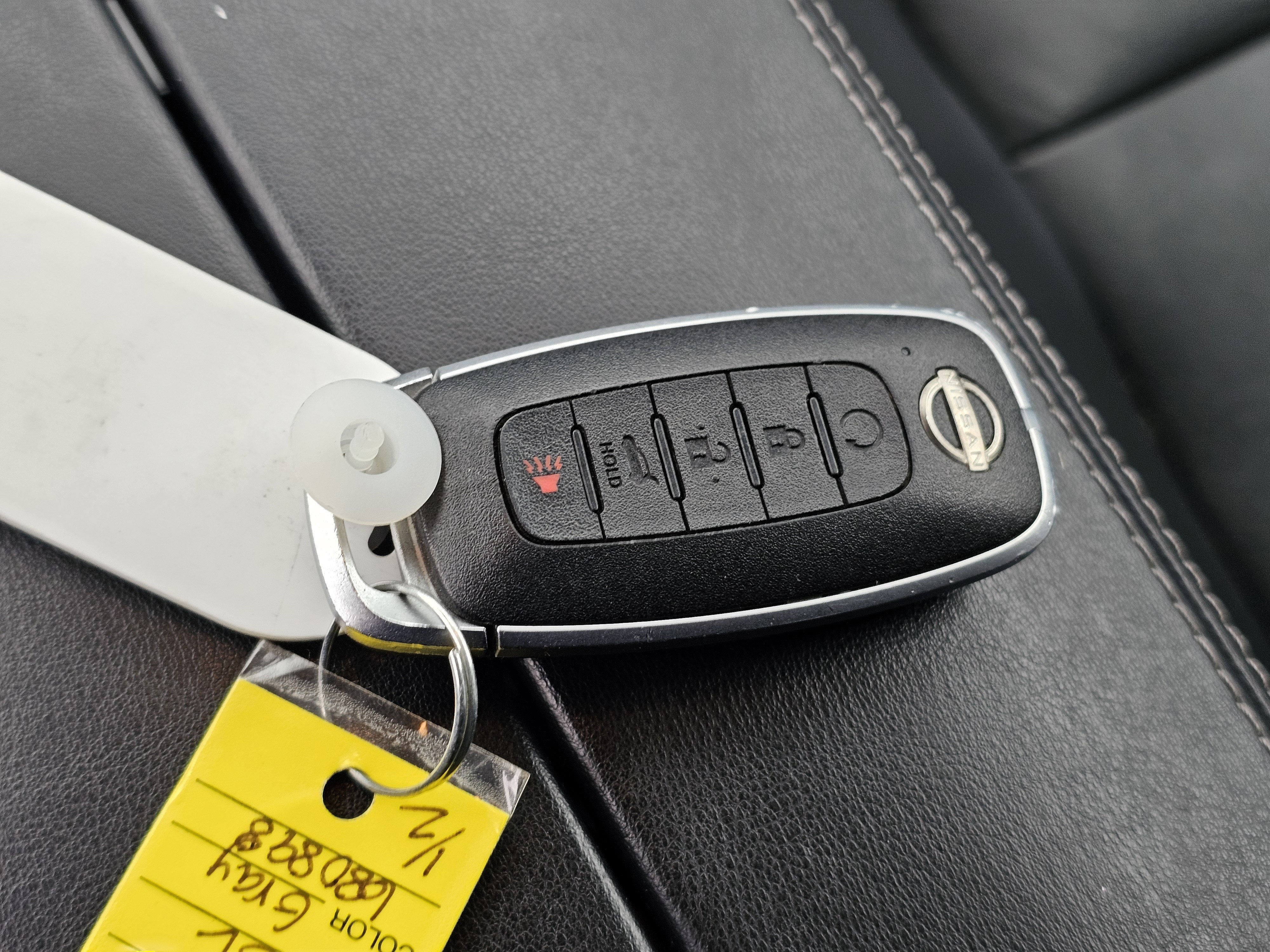 Used 2023 Nissan Rogue SL w/ SL Premium Package image 31