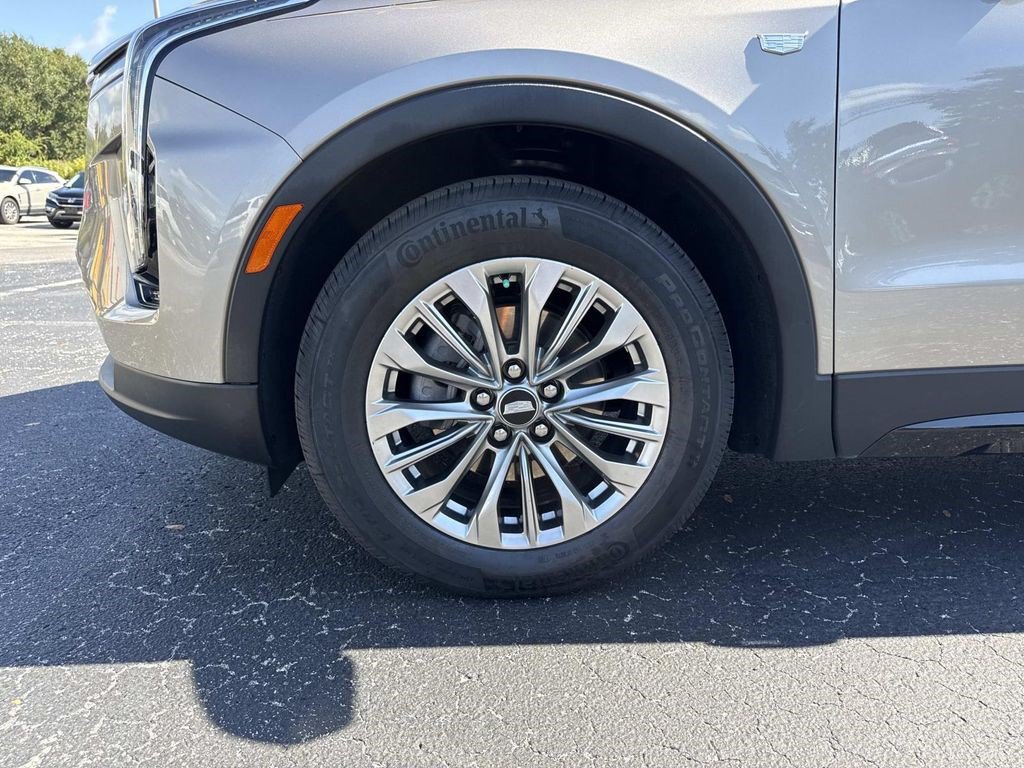 Certified 2024 Cadillac XT4 Premium Luxury w/ Active Safety Package FWD image 10